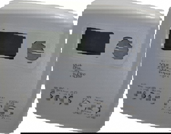 45 to 99&deg;F, 1 Heat, 1 Cool, Economy Digital Single Stage Battery Powered Thermostat